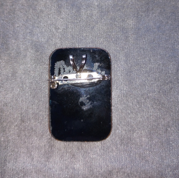 Bundle Enamel Horse Pins - Picture 3 of 7